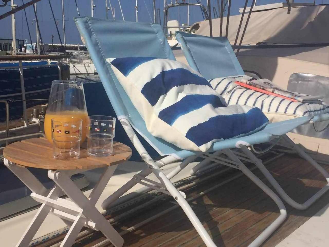 Precioso Yate En El Centro Del Puerto De Mogan Otel Dış mekan fotoğraf